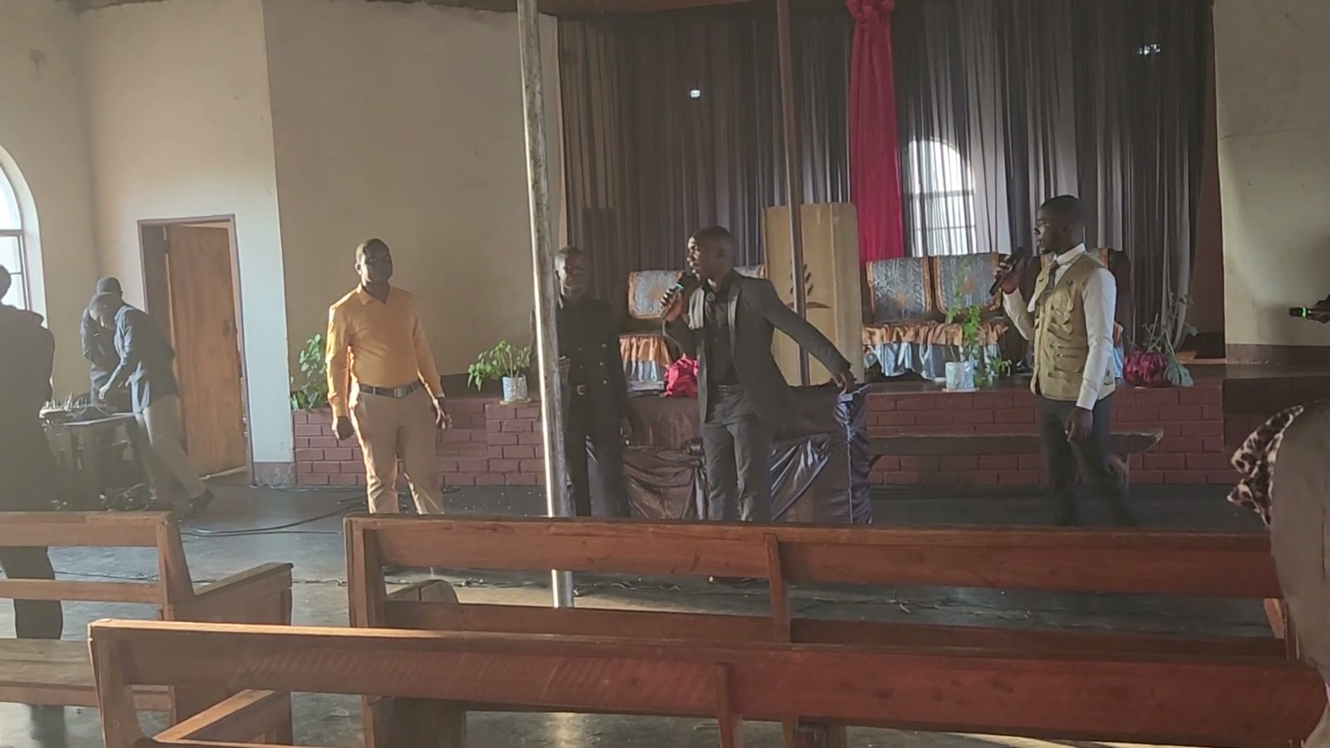 Vocal Union singing Ndaneta Kufamba at the worship service